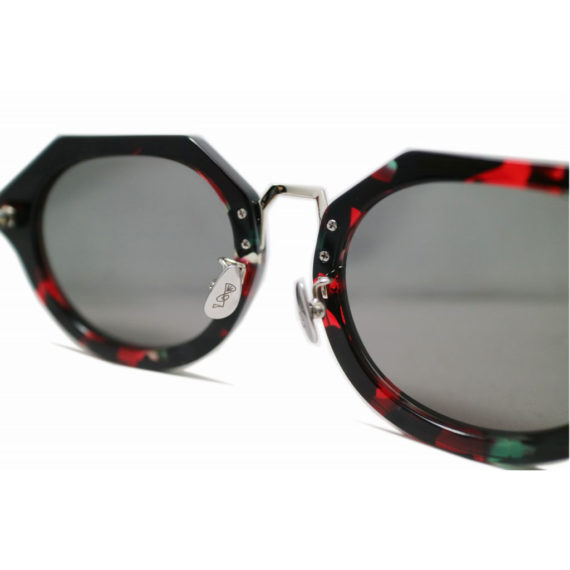 tommy.c3.blk.5.web
